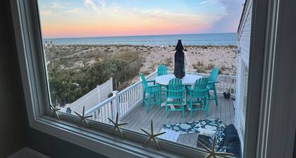 OCEANFRONT! PRIVATE BEACH ACCESS. call 914-475-1235 Yr round RENTALS !