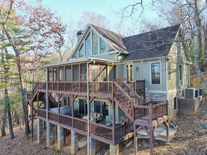 Exterior - Home Away From Home to Escape & Unwind! 2 Master on Main. HotTub Game Rm (Ellijay)