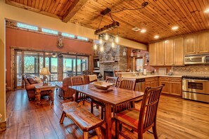 Interior - Home Away From Home to Escape & Unwind! 2 Master on Main. HotTub Game Rm (Ellijay)