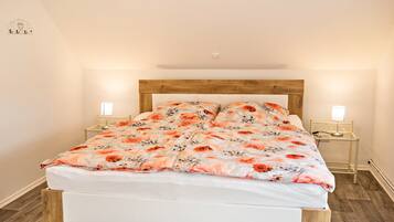 3 Schlafzimmer, BĂŒgeleisen/BĂŒgelbrett, kostenloses WLAN, BettwĂ€sche