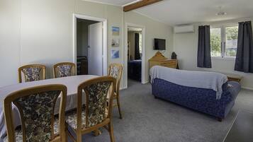 2 bedrooms, WiFi, bed sheets