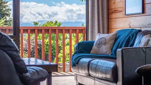 A lovely home in Mapua village, perfect for couple or families