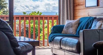 A lovely home in Mapua village, perfect for couple or families