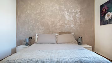 1 camera, ferro/asse da stiro, Wi-Fi gratuito, lenzuola