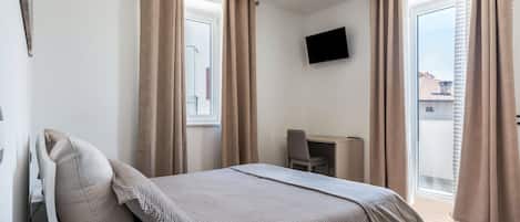 2 chambres, fer et planche Ă repasser, Wi-Fi gratuit, draps fournis