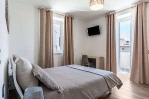 2 chambres, fer et planche à repasser, accès au Wi-Fi (inclus)
