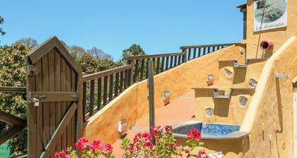 Finca "La Alpispa" with Pool, Fast Wi-Fi, Terrace & Garden