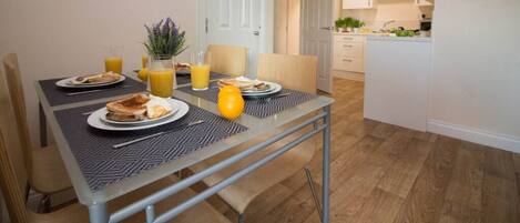 Apartment | 2 bedrooms, WiFi