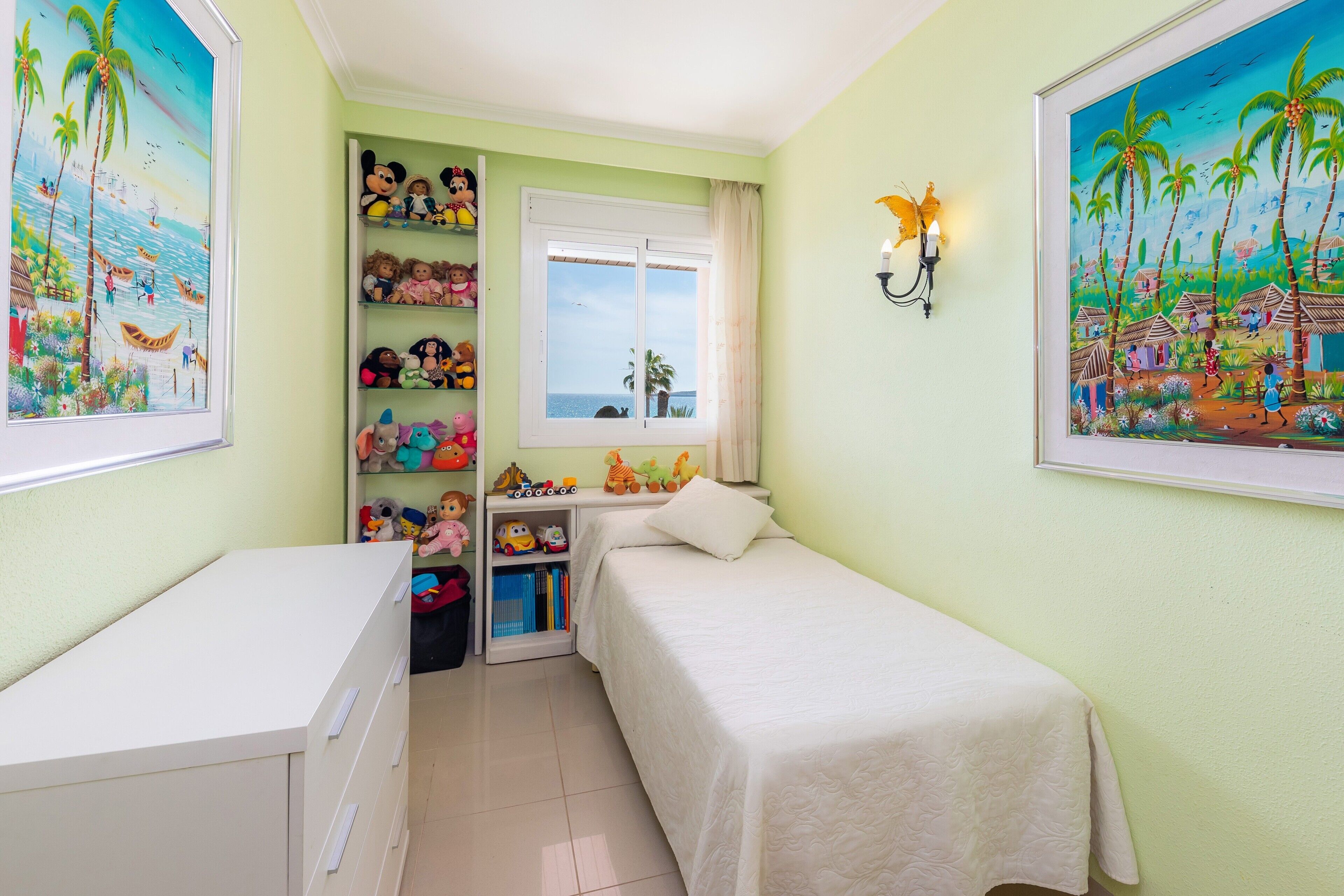 3 habitaciones, tabla de planchar con plancha y wifi gratis 