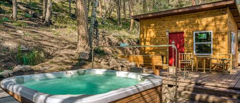 Bain à remous extérieur