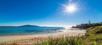 Bermagui Bay Beach House. Best location in Bermagui