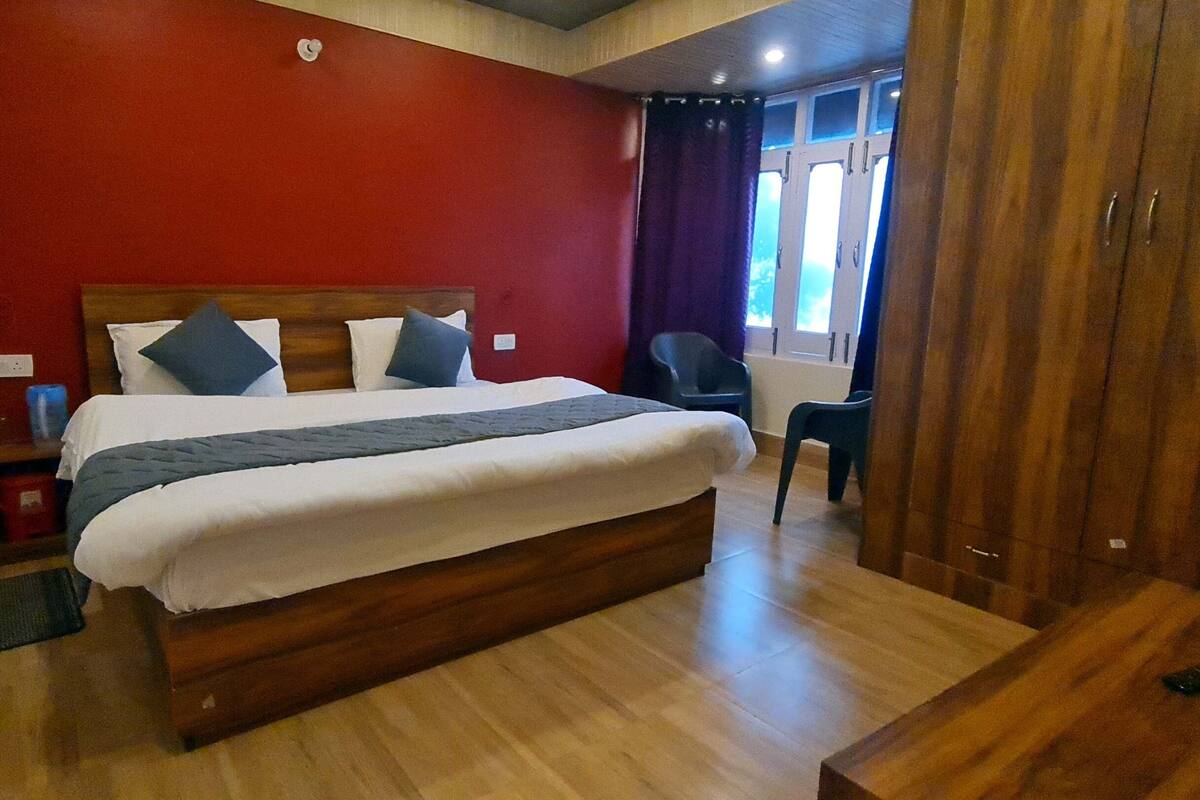 Habitación doble Deluxe | Sábanas de algodón egipcio, ropa de cama de alta calidad y edredón