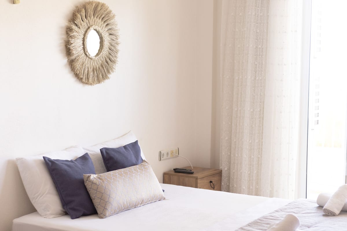 Exclusieve studio | Een bureau, gratis wifi, beddengoed