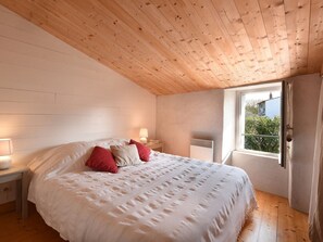 2 bedrooms, free WiFi