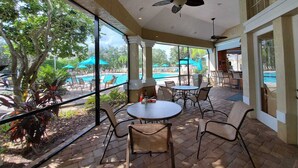 Outdoor dining - Magic Escape- Themed Bedrooms, Pool/Spa, Game Room, Movie Theater! Near Disney! (Kissimmee)