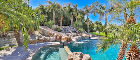 Una piscina riscaldata