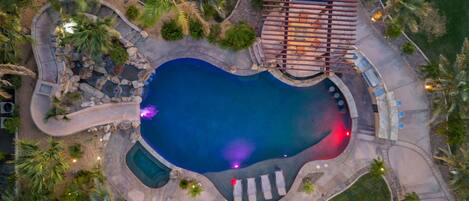 Et oppvarmet basseng