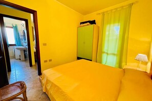 2 bedrooms, iron/ironing board
