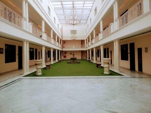 Exterior - Westend Pie (New Delhi)