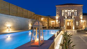 Deluxe Villa | Private pool