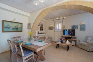 Deluxe Villa | Dining room - Villa Theta  with private pool by Amara Living (Kissamos)