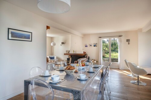 Charming house for 11 people in Sarzeau