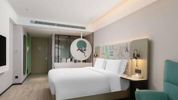 خزنة داخل الغرفة وواي فاي مجانًا وملاءات أسرّة