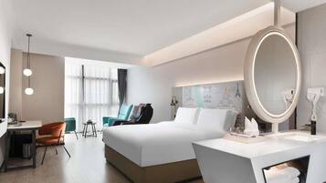 Deluxe Room, 1 King Bed | In-room safe, free WiFi, bed sheets