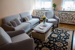 Classic Apartment | Living area - Rabianska Suite (Torun)