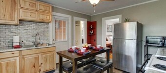 Charming Bacova Village Cottage Near Lake Moomaw