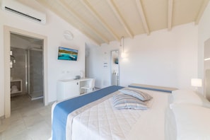 Minibar, insonorización y ropa de cama 