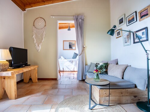 Lovely mountain view cottage in historical town of Aljezur