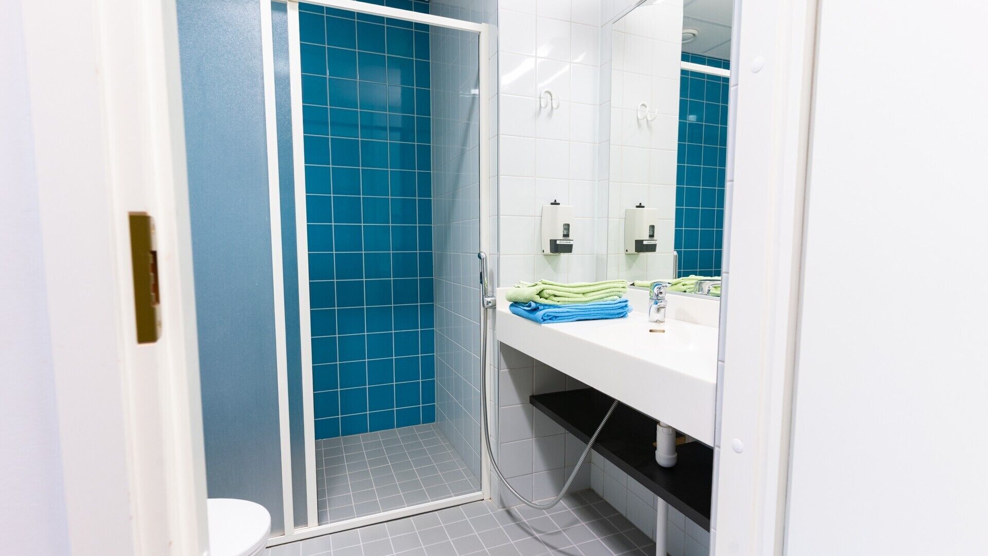 shower, hair dryer, bidet, heated floors