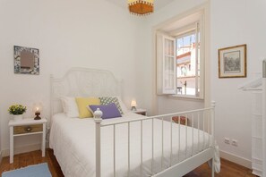 2 chambres, fer et planche à repasser, accès au Wi-Fi (inclus)