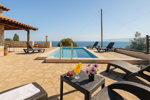 Panorama Sea Breeze - Pool Dream Gem