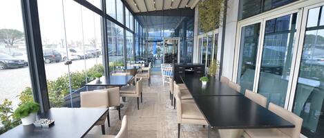 Standard-Doppel- oder -Zweibettzimmer | Terrasse/Patio