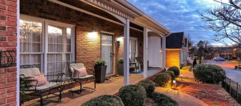 Maple Roost - A Stroll to Downtown Columbia & Square