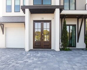 Exterior detail - SUPER HOUSE! (Destin)