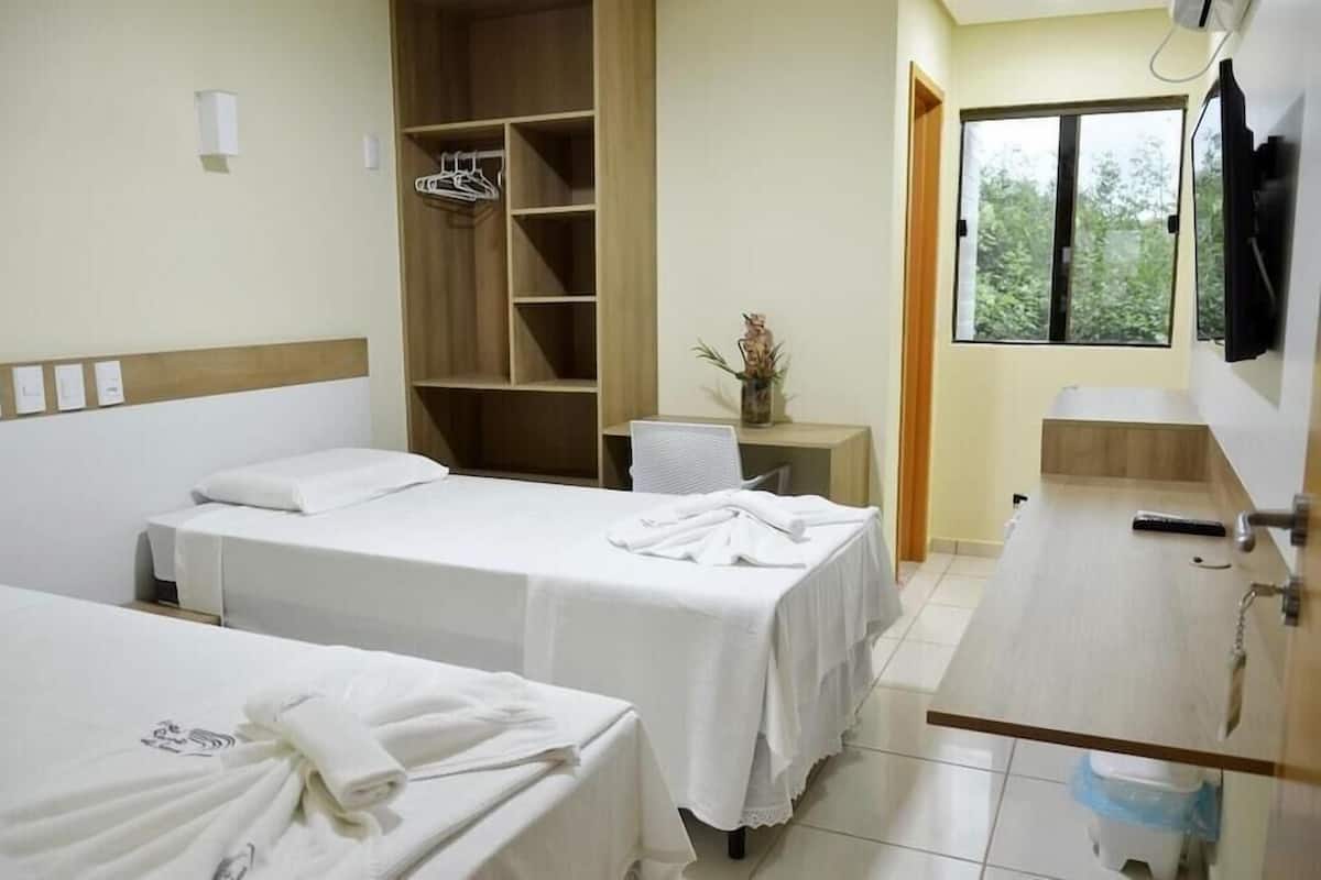Economy Room | Minibar, desk, free WiFi, bed sheets