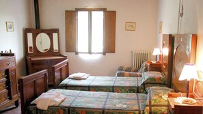 6 habitaciones, wifi y acceso para silla de ruedas 