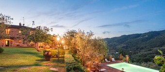 Villa Roncosi, beautiful 15-bed villa with jacuzzi