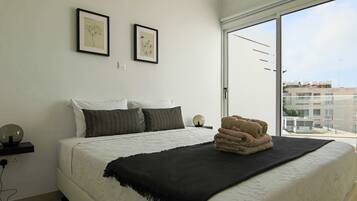 Junior-Apartment | 1 Schlafzimmer, schallisolierte Zimmer, Bügeleisen/Bügelbrett