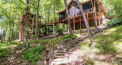 The Blissful Bear Cabin
Creekside treehouse w/fireplace
STR Host Lic #: 002252