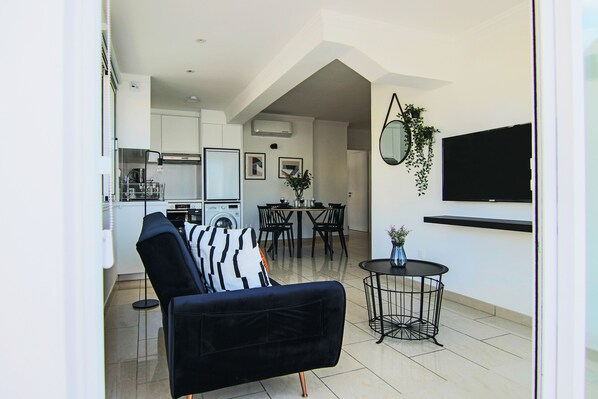Luxury Apartment | Living area