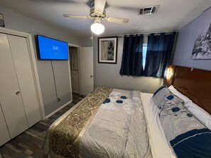 3 bedrooms, iron/ironing board, free WiFi, bed sheets