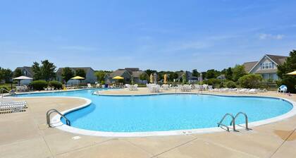 Spacious 4BR Condo in Bethany Bay with Nature Right Outside Your Door!