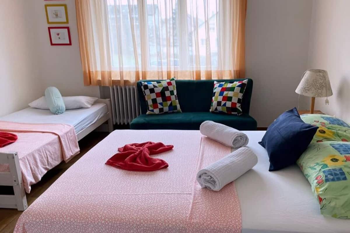 Comfort Apartment | 2 bilik tidur, seterika/papan seterika, Wi-fi percuma