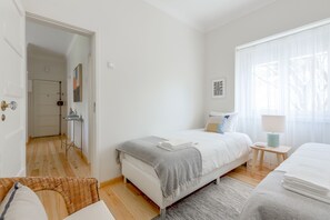 2 quartos, ferros/tábuas de passar roupa, Wi-Fi de cortesia