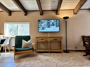 Interior - Updated 3 Minute Walk to AF-Large Condo 1168sqft (Angel Fire)