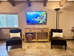 Interior - Updated 3 Minute Walk to AF-Large Condo 1168sqft (Angel Fire)